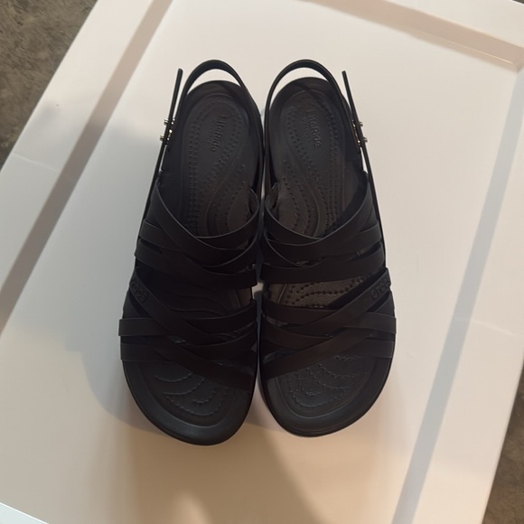 Women's Crocs Sandal Size 9 Black - Picture 9 of 10